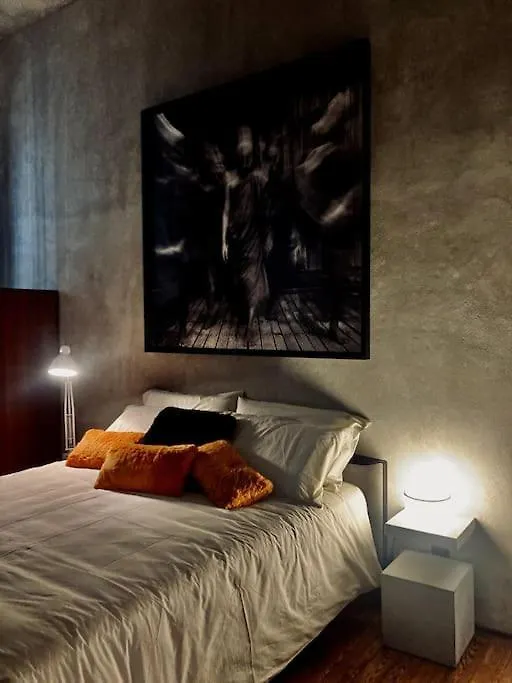 Oneroom Milano 0*,  Italien